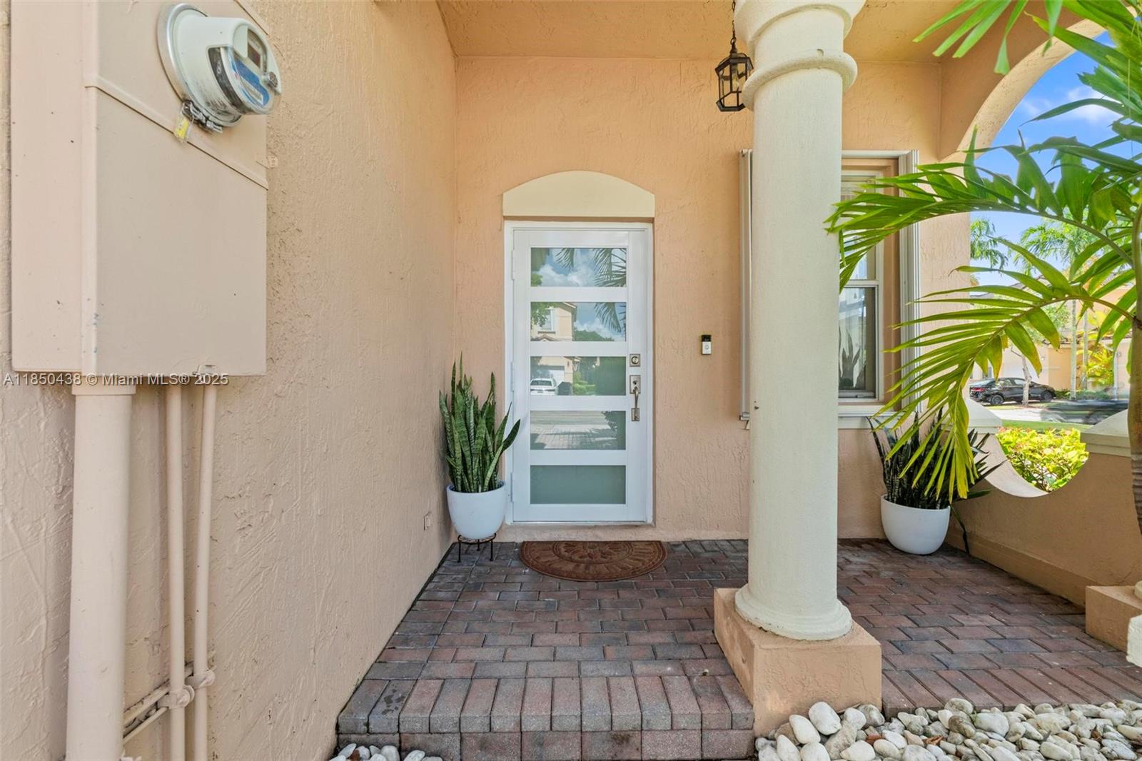 12195 Southwest 124th Path Miami, FL 33186 - Photo 4 of 42 Gallery Image 4