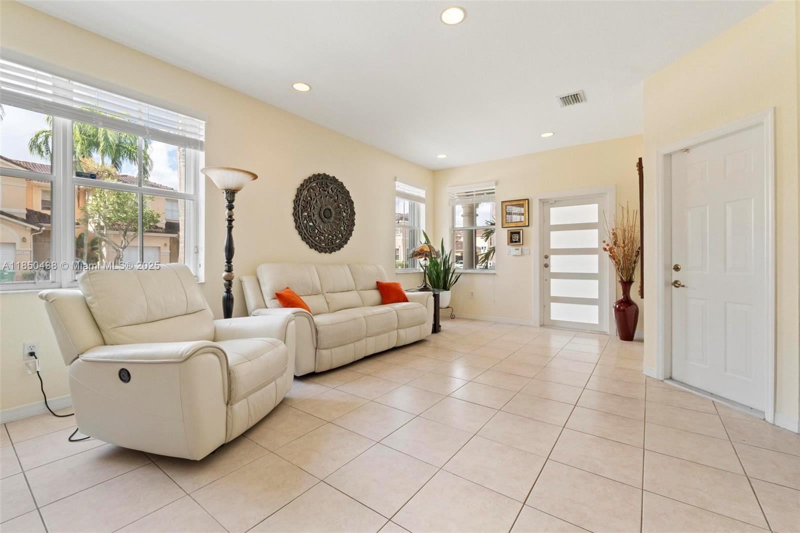 12195 Southwest 124th Path Miami, FL 33186 - Photo 7 of 42 Gallery Image 7