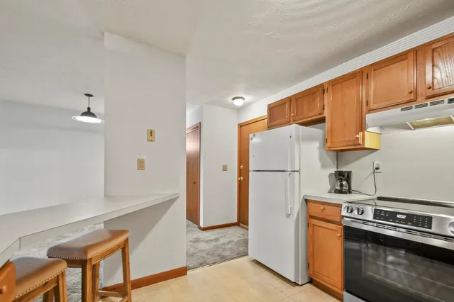 $229,900 | 5 Tsienneto Road, Unit 170, Derry, NH 03038