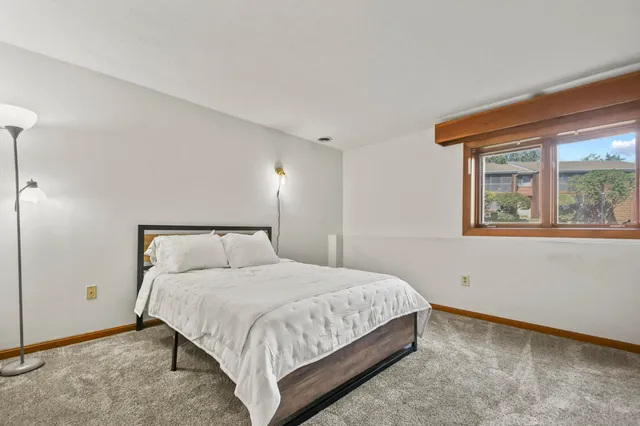 $229,900 | 5 Tsienneto Road, Unit 170, Derry, NH 03038