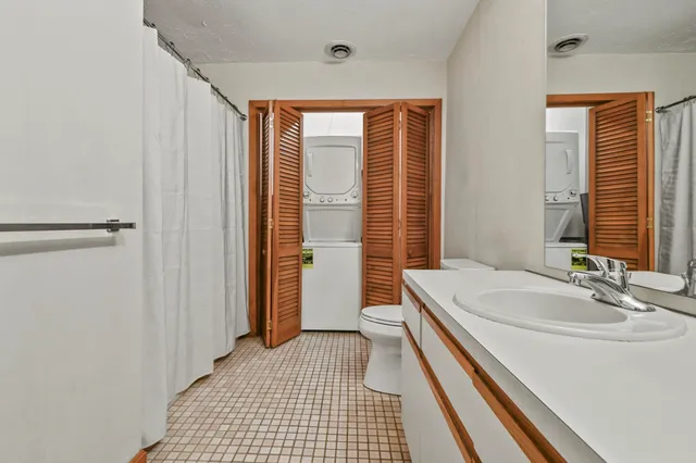 $229,900 | 5 Tsienneto Road, Unit 170, Derry, NH 03038