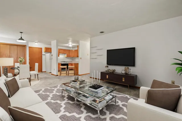 $229,900 | 5 Tsienneto Road, Unit 170, Derry, NH 03038