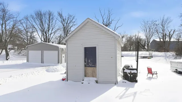 $179,900 | 202-204 East Whitley Street, Unit 2, Churubusco, IN 46723