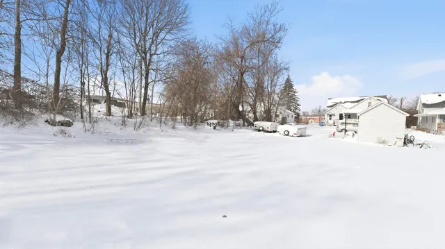 $179,900 | 202-204 East Whitley Street, Unit 2, Churubusco, IN 46723