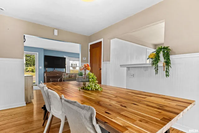 $186,500 | 202 North Street, Washington, IL 61571