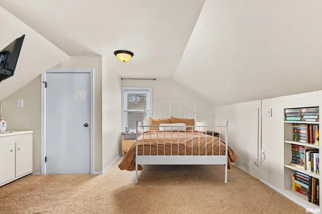 $186,500 | 202 North Street, Washington, IL 61571