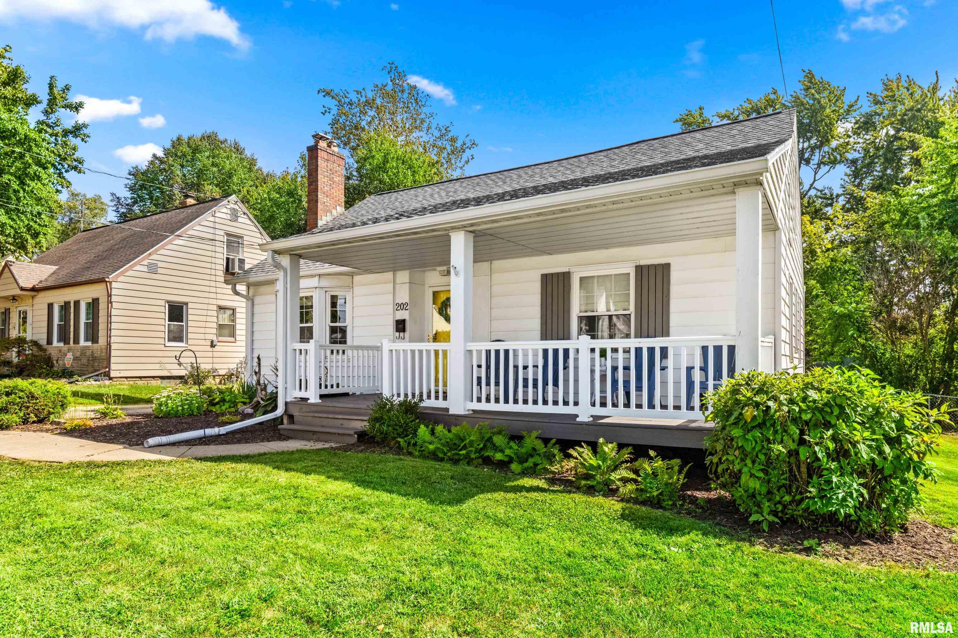 202 North Street Washington, IL 61571 - Photo 3 of 41