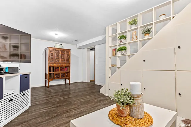 $186,500 | 202 North Street, Washington, IL 61571