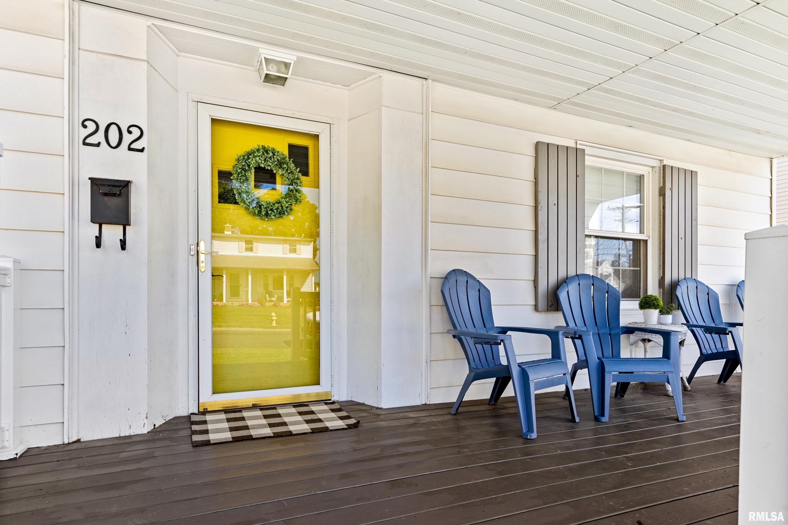 202 North Street Washington, IL 61571 - Photo 4 of 41