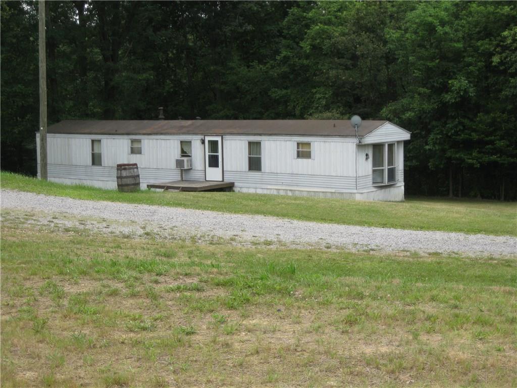 101 Springview Lane Chicora, PA 16025 - Photo 1 of 21 Gallery Image 1