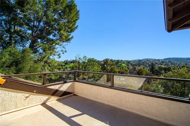 $5,500 | 22210 Miston Drive, Woodland Hills, CA 91364