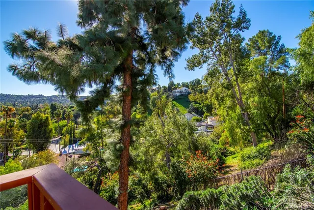 $5,500 | 22210 Miston Drive, Woodland Hills, CA 91364