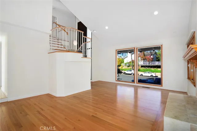 $5,500 | 22210 Miston Drive, Woodland Hills, CA 91364