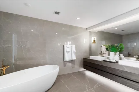 $2,995,000 | 1116 North Ocean Boulevard, Unit 1404, Pompano Beach, FL 33062