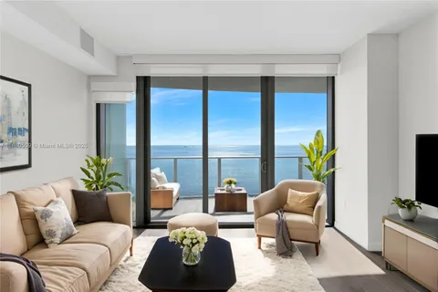 $2,995,000 | 1116 North Ocean Boulevard, Unit 1404, Pompano Beach, FL 33062