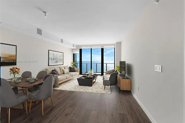 $2,995,000 | 1116 North Ocean Boulevard, Unit 1404, Pompano Beach, FL 33062