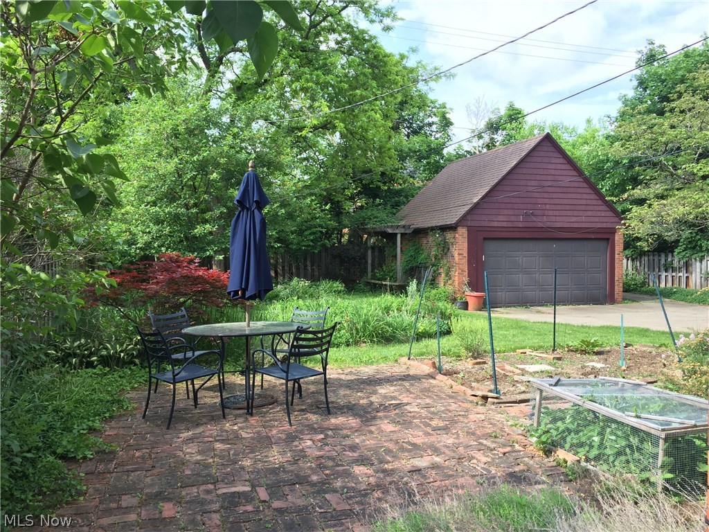 15908 Chadbourne Road Cleveland, OH 44120 - Photo 28 of 31