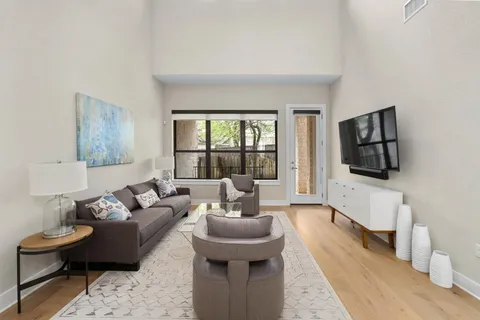 $725,000 | 4323 Spicewood Springs Road, Unit 2, Austin, TX 78759