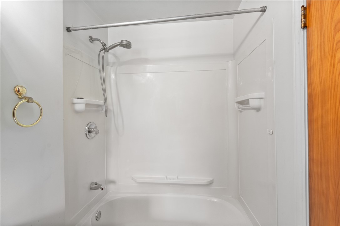 6075 Arbor Road Ontario, NY 14519 - Photo 19 of 27 Master Shower