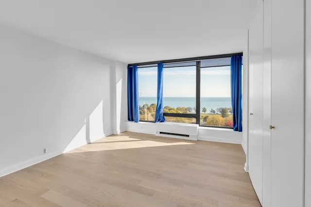 $2,800 | 5445 North Sheridan Road, Unit 1512, Chicago, IL 60640