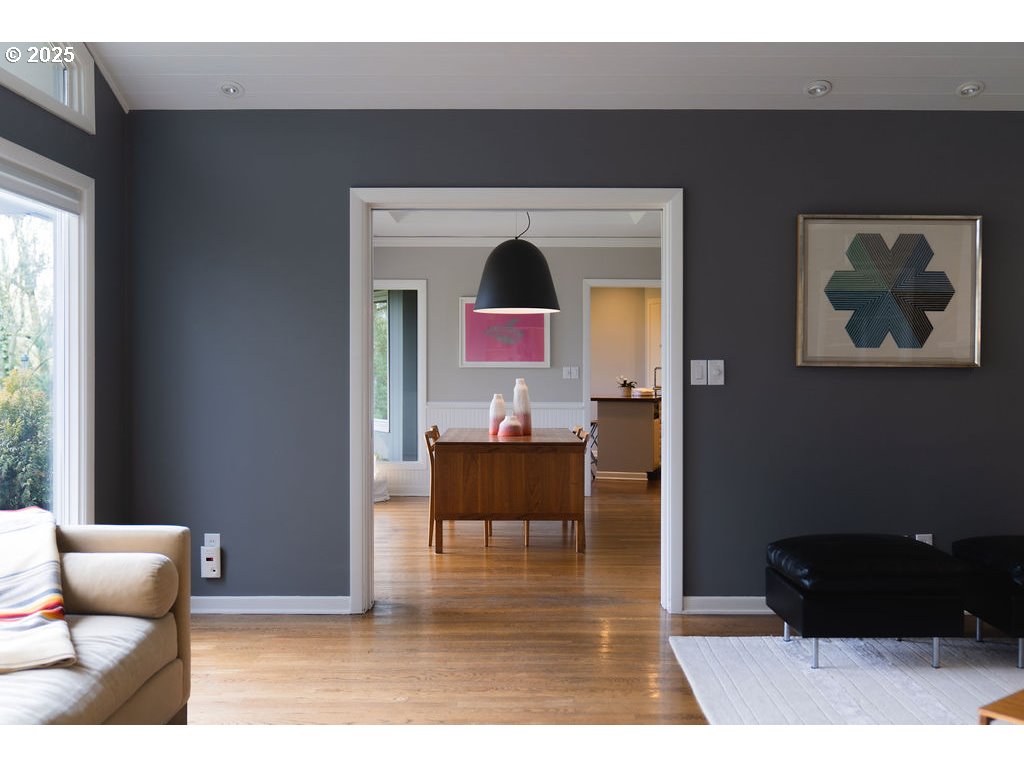 3925 Southwest Humphrey Boulevard Portland, OR 97221 - Photo 13 of 48