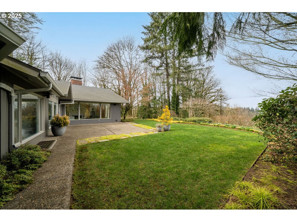 3925 Southwest Humphrey Boulevard Portland, OR 97221 - Photo 40 of 48