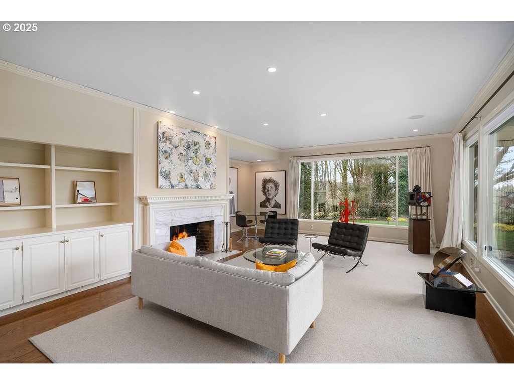 3925 Southwest Humphrey Boulevard Portland, OR 97221 - Photo 6 of 48