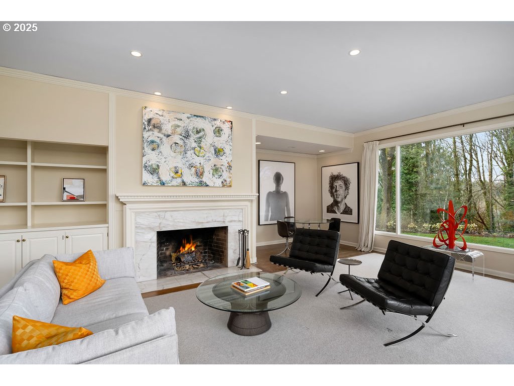 3925 Southwest Humphrey Boulevard Portland, OR 97221 - Photo 7 of 48