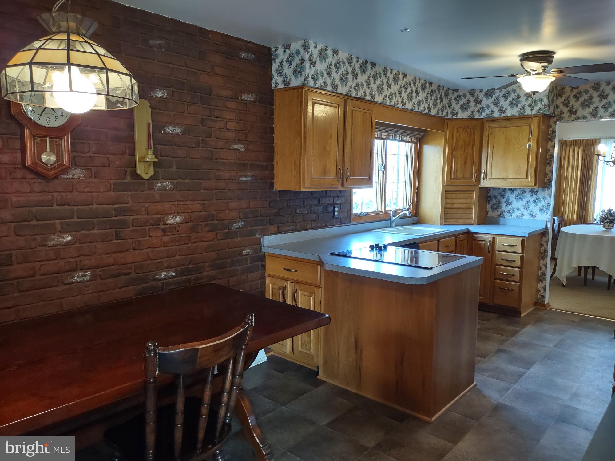 601 Rowe Drive Aberdeen, MD 21001 - Photo 16 of 52 a bathroom with a sink a mirror and a bathtub