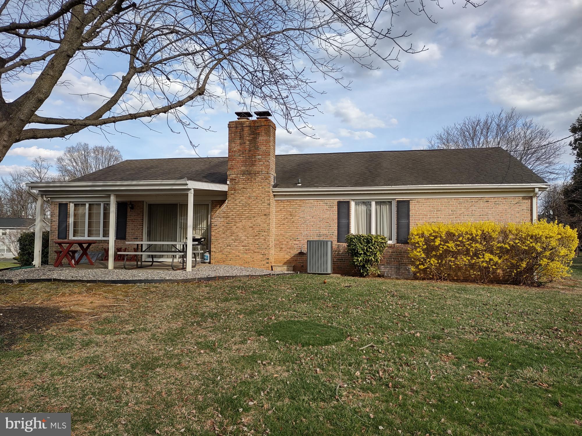 601 Rowe Drive Aberdeen, MD 21001 - Photo 2 of 52 a front view of a house with a garden