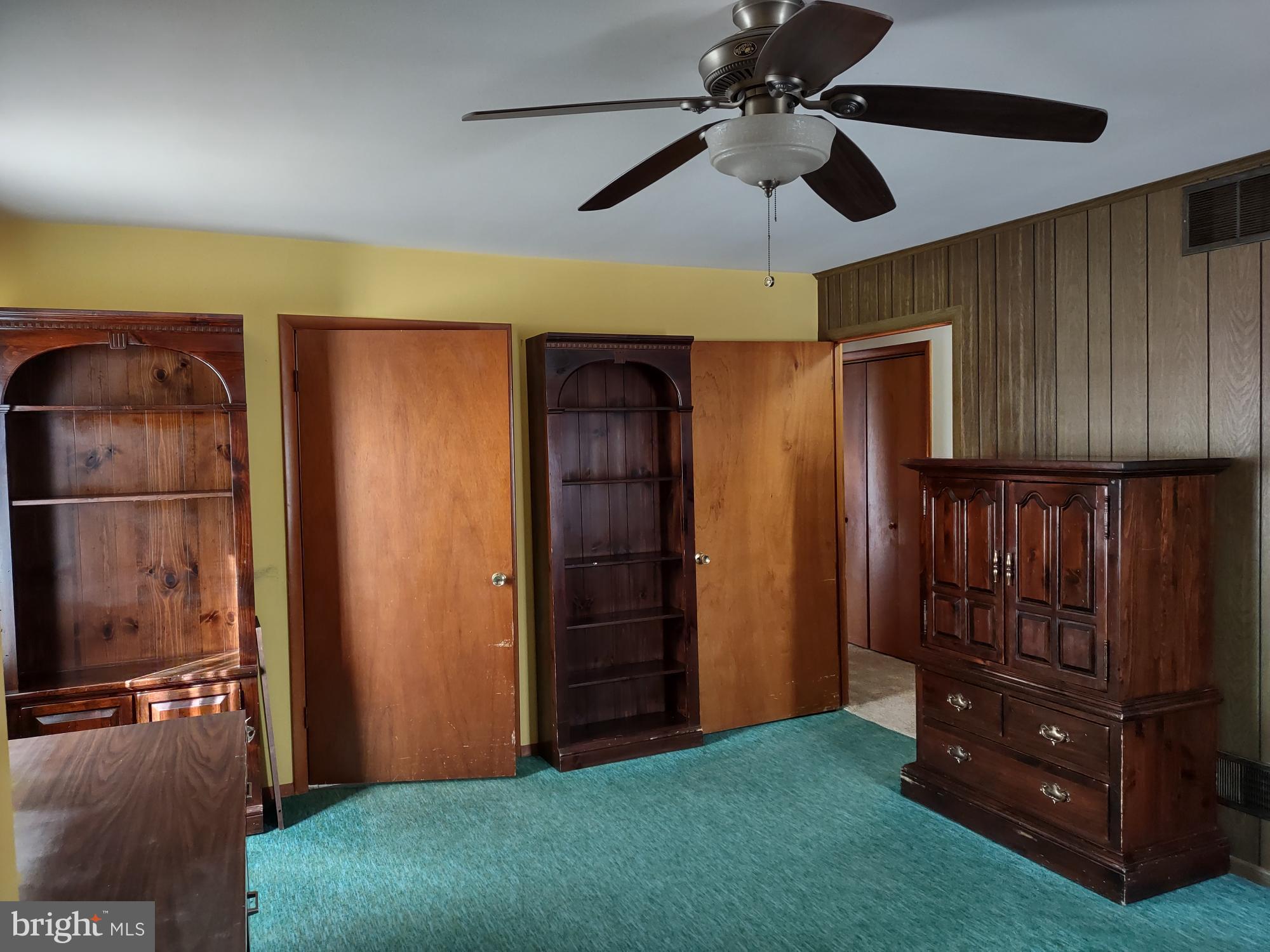 601 Rowe Drive Aberdeen, MD 21001 - Photo 29 of 52 a view of room with cabinets and wooden floor