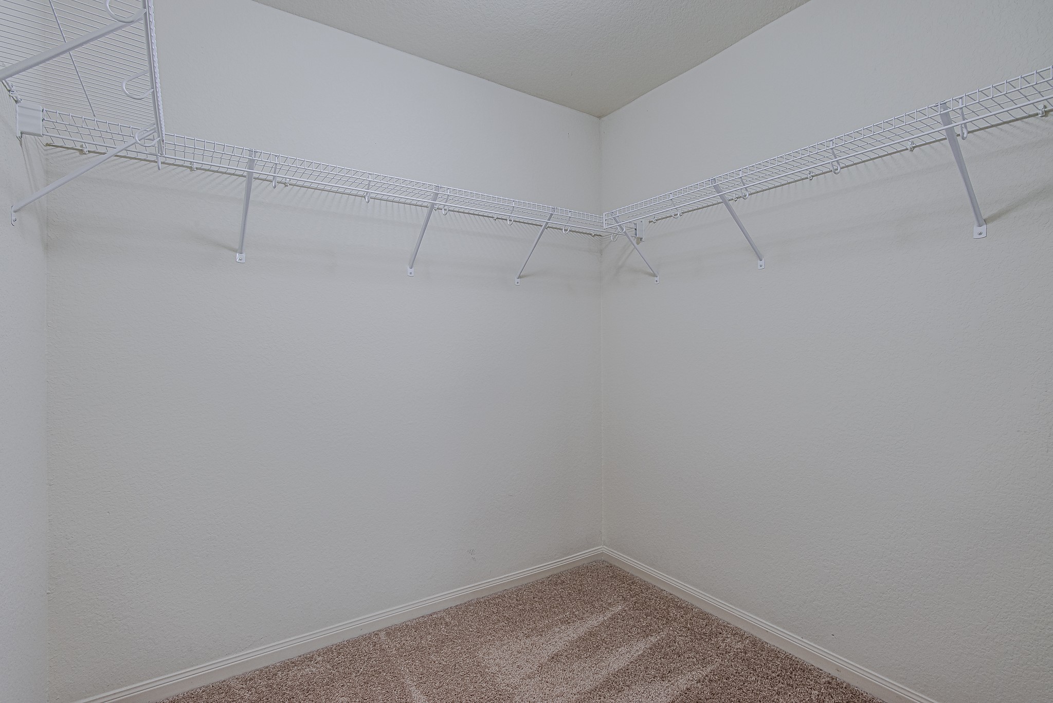 9522 Olive Stone Drive Rosharon, TX 77583 - Photo 20 of 29 a view of a room