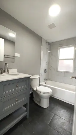 $1,650 | 3013 South Haynes Court, Unit 2, Chicago, IL 60608