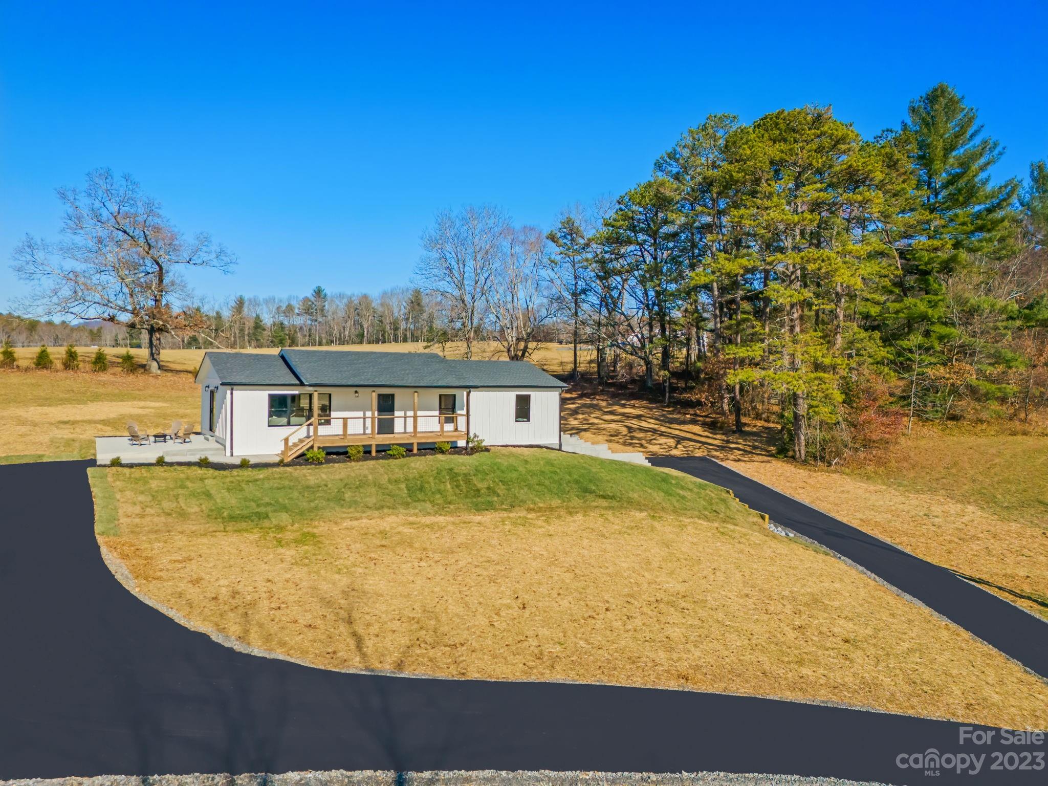 310 Terra Rdg Lane Fletcher, NC 28732 - Photo 3 of 48 Gallery Image 3