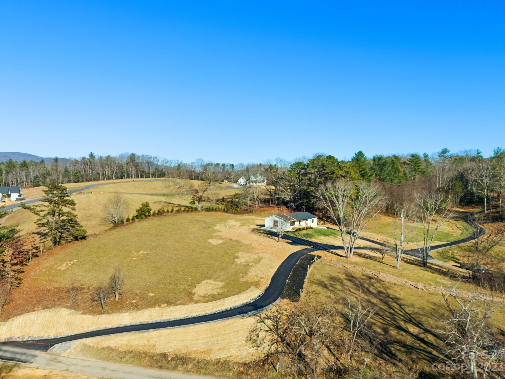 310 Terra Rdg Lane Fletcher, NC 28732 - Photo 4 of 48 Gallery Image 4
