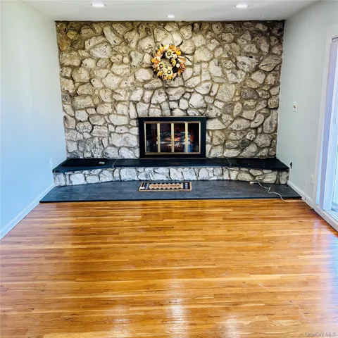 $629,000 | 1483 4th Street, West Babylon, NY 11704