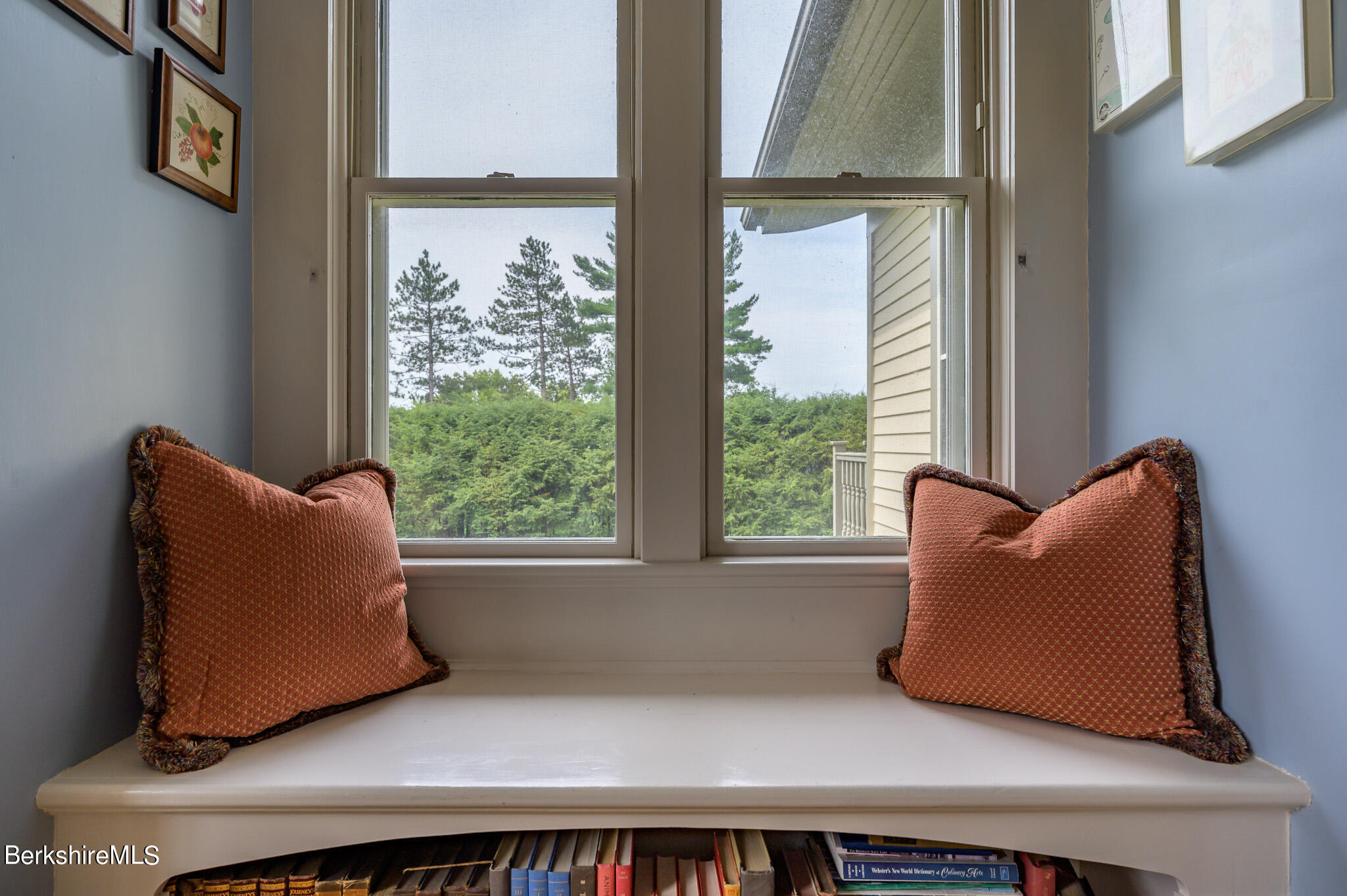 8 Prospect Hill Road Stockbridge, MA 01262 - Photo 40 of 60 a room with furniture and a window