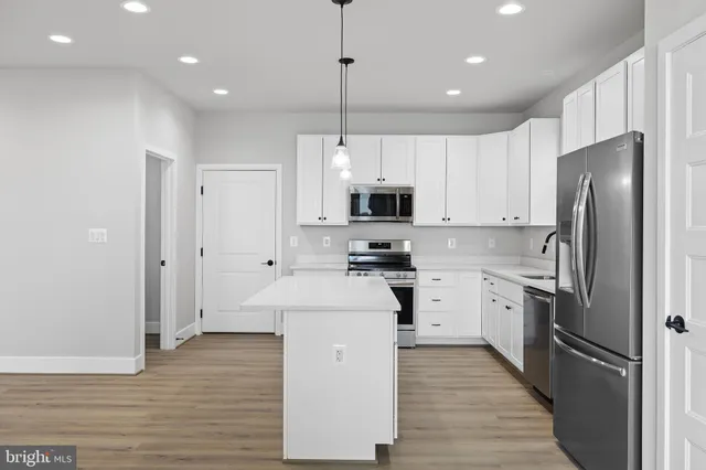 $618,800 | 14 Shore Drive, Colonial Beach, VA 22443