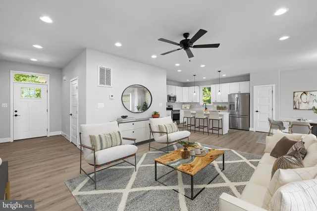 $618,800 | 14 Shore Drive, Colonial Beach, VA 22443