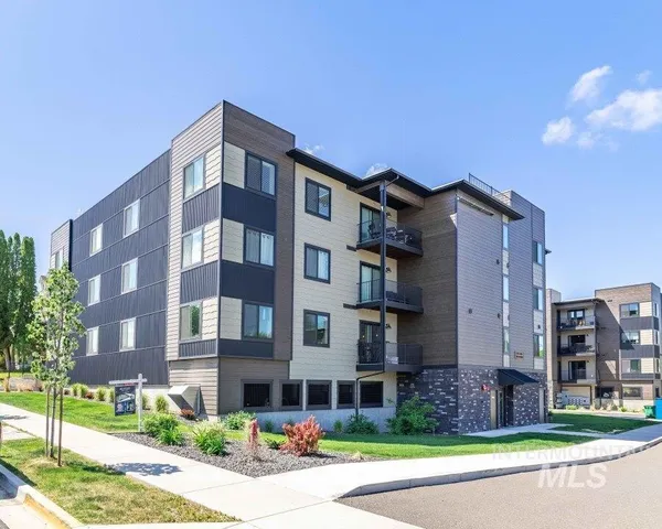 $419,000 | 103 North Almon Street, Unit 203 203, Moscow, ID 83843
