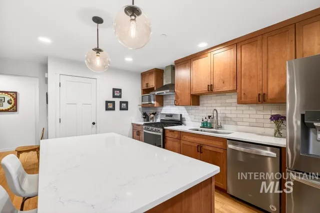 $419,000 | 103 North Almon Street, Unit 203 203, Moscow, ID 83843