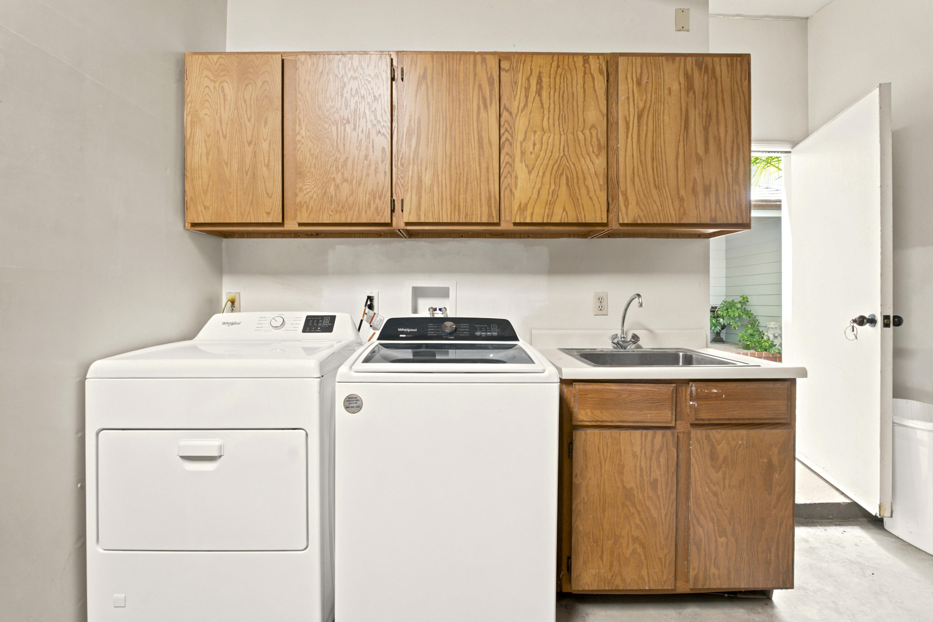 4 Rincon Point Lane Carpinteria, CA 93013 - Photo 22 of 31 Laundry Area (In Garage)