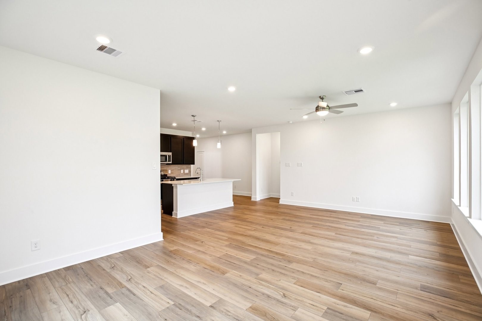 29422 Suncreek Rnch Court Waller, TX 77484 - Photo 4 of 10 Great Room