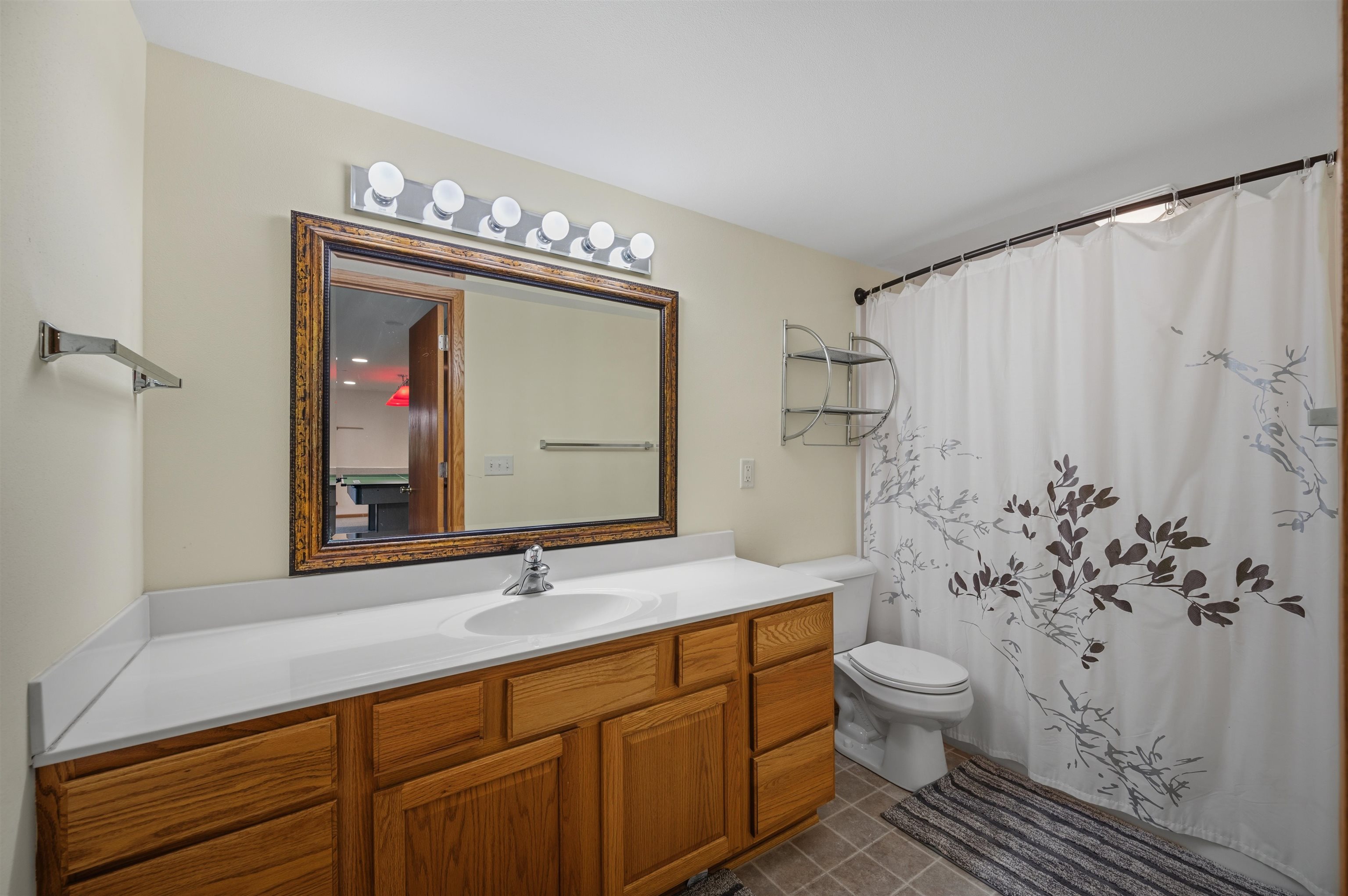 8600 Ellington Way Middleton, WI 53562 - Photo 33 of 37