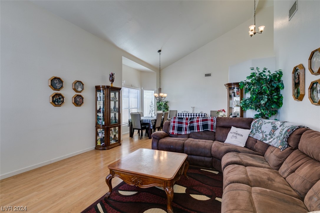 989 Broken Reed Court Henderson, NV 89015 - Photo 5 of 41