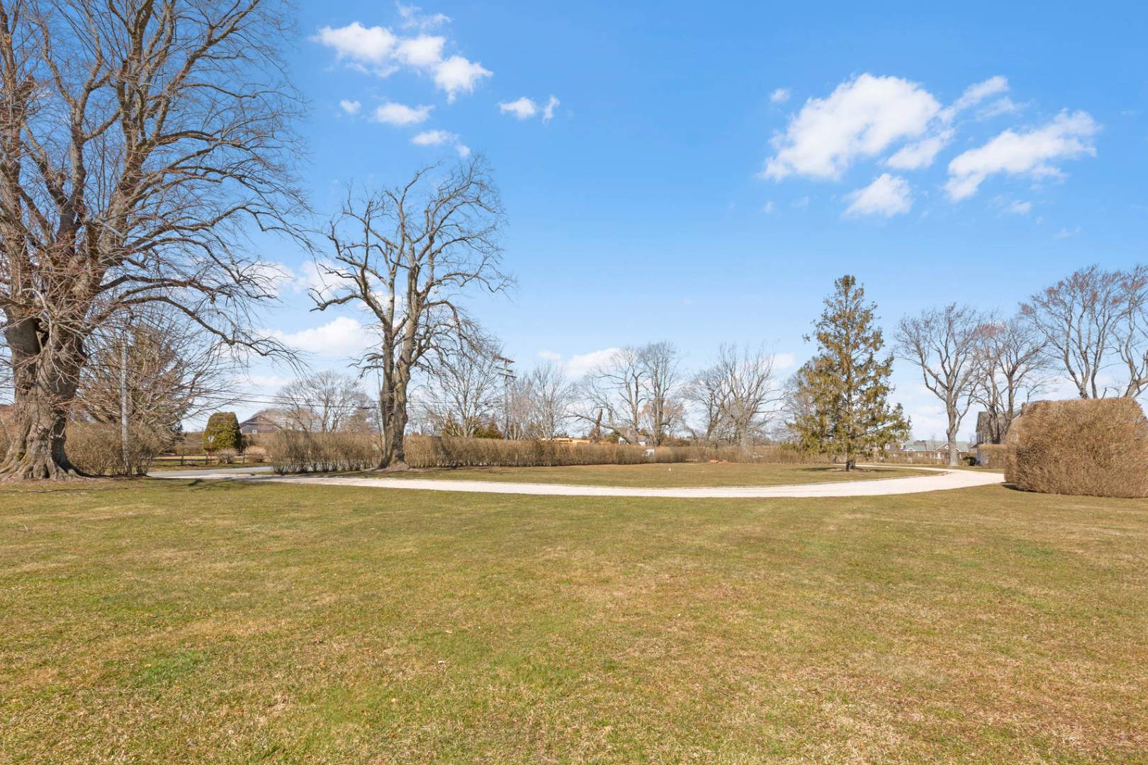 849 Hayground Road Water Mill, NY 11976 - Photo 11 of 31