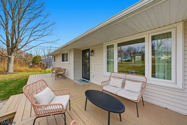 $500,000 | 102 Sunnyview Avenue East, Hackettstown, NJ 07840