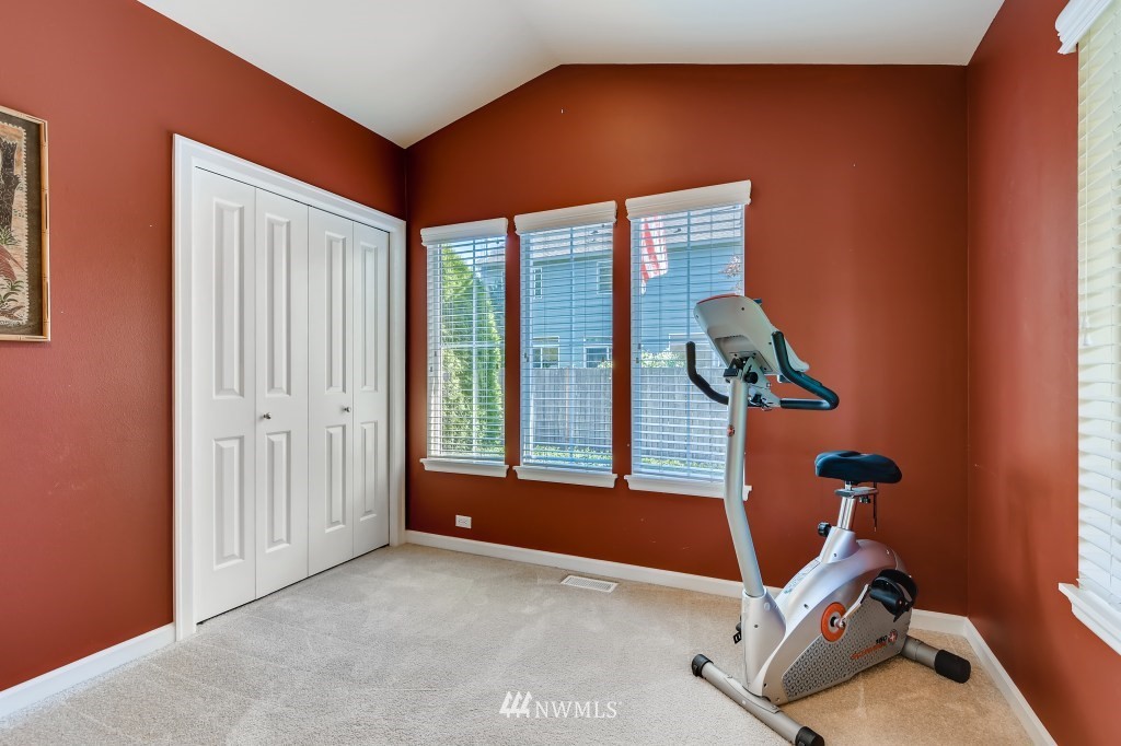 3615 152nd Street Southeast Bothell, WA 98012 - Photo 14 of 27