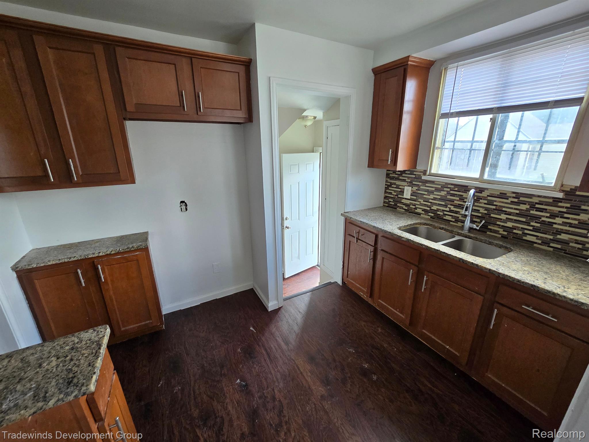 18900 Rutherford Street Detroit, MI 48235 - Photo 8 of 17 Gallery Image 8