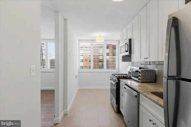 $3,200 | 1301 South Arlington Ridge Road, Unit 308, Arlington, VA 22202